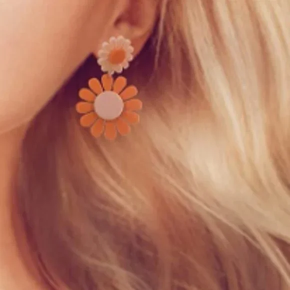 Daisy Earrings for Women - Picture 3 of 5